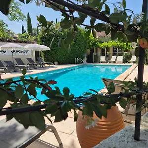 La Garrigue & Bar Piscine Venasque